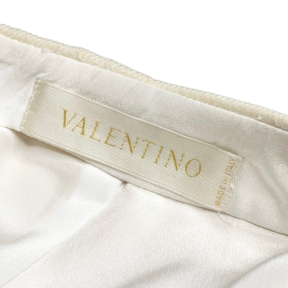 Valentino 𑁍 Chic Rose Lace Appliqué Ribbed Wool Pencil Skirt 𑁍 Cream 𑁍 4 - Picture 11 of 16